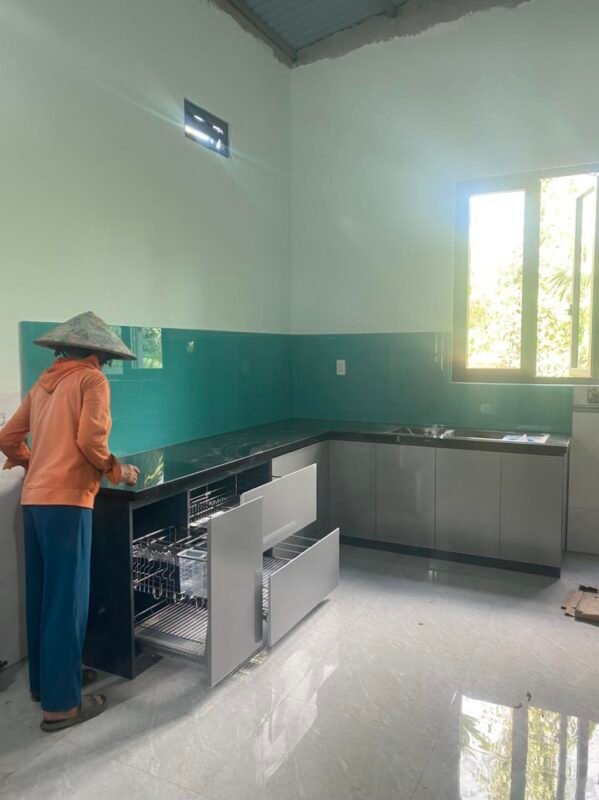 CÔNG TY TNHH SẢN XUẤT THƯƠNG MẠI ĐẠI NAM SƠN WINDOW